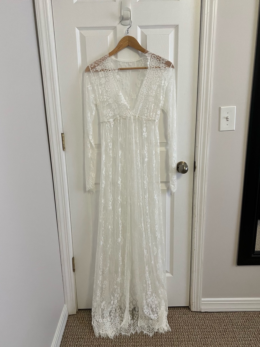 White Lace Long Sleeve Maternity Gown